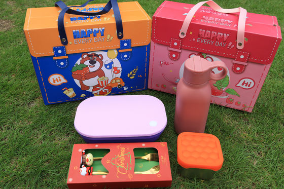 İyi bir fiyat. Christmas Silicone Lunch Gift Set – Foldable Bento Box, Stainless Steel Water Bottle, Food Storage Bag & Festive Cutlery | Eco-Friendly Holiday Tableware Bundle çevrimiçi