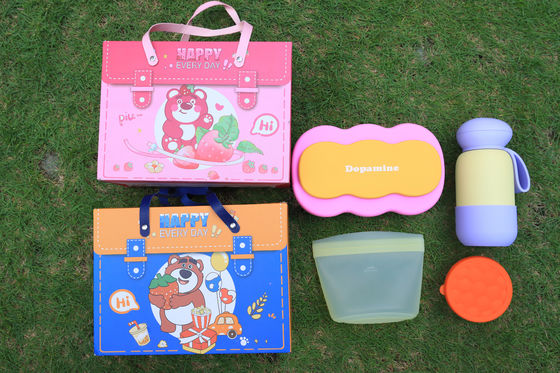 İyi bir fiyat. Macaron Silicone Lunch Gift Set – Divided Bento Box, 304 Stainless Steel Bottle, Silicone Food Bag & Storage Container Eco-Friendly Holiday Tableware çevrimiçi