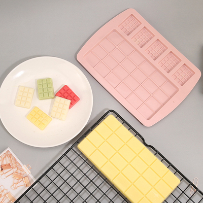 İyi bir fiyat. Pembe Silikon Waffle Mold Pembe Silikon Muffin Pans Waffle Cake Çikolata çevrimiçi