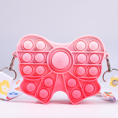 İyi bir fiyat. Fidget Pop Cüzdan Ok Kız Cüzdan Paskalya Hediye Duygusal Fidget Oyuncak Silikon Çapraz Vücut Çocuk Cüzdan Kalem Kağıt Makyaj Çantası çevrimiçi