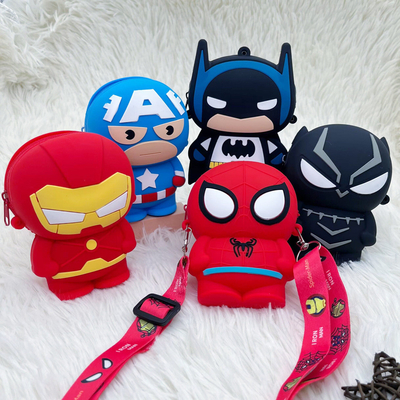 İyi bir fiyat. Superman Silikon Para Çantası Kalemler için Crossbody Omuz Çantası Çocuklar İçin Pop Çanta Çanta Noel Doğum Günü Hediye Para Cüzdanı çevrimiçi