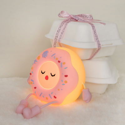 Bayan Donut Lamba Tatlı Donut Gece Işığı Yumuşak Silikon Lamba Çocuk Bebek Bebeklik Gece Işığı LED Dokunmatik Işık Çocuk Yatak Odası Dekoru